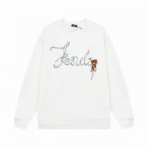 FENDI スーパーコピー トレーナー 手書き風ロゴ ベアキャラクター 可愛さを引き立てる フェンデイ