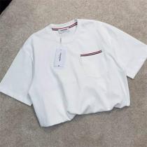 トムブラウン コピー Tシャツ ブランドロゴとトリコロールラインで洗練された印象 THOM BROWNE
