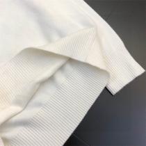 THOM BROWNE 偽物 セーター 犬刺繍とトリコロールカラー シンプルでありながらブランドの魅力を堪能 トムブラウン