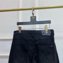 トムブラウン 偽物 ジーンズ スリムフィット デニム ブランドロゴ 上品なディテール THOM BROWNE