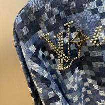 ルイヴィト スーパーコピー セーター デジタルアート ピクセルデザイン LVロゴ スタッズ装飾 LOUIS VUITTON