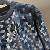 ルイヴィト スーパーコピー セーター デジタルアート ピクセルデザイン LVロゴ スタッズ装飾 LOUIS VUITTON