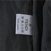 FENDI 偽物 ジャケット オニキスブラック ナイロン ロゴパターン フード付きストリート フェンデイ