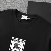 BURBERRY スーパーコピー Tシャツ ダークブラック ロゴ＆馬騎手デザイン バーバリー