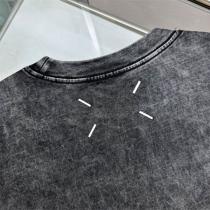 Maison Margiela スーパーコピー Tシャツ アートグラフィック MM6 ロゴ ペイント メゾン マルジェラ