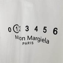 Maison Margiela スーパーコピー Tシャツ 数字グラフィック ロゴ メゾン マルジェラ