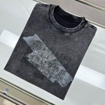 Maison Margiela スーパーコピー Tシャツ ダークグレー ダメージ加工 ロゴ 立体デザイン メゾン マルジェラ