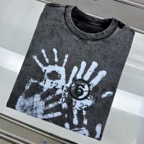 メゾン マルジェラ 偽物 Tシャツ グラフィックデザイン ダークグレー 手形「6」ロゴ Maison Margiela