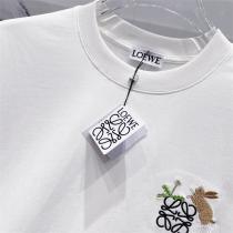 LOUIS VUITTON スーパーコピー Tシャツ 刺繍デザイン 遊び心溢れる 動物 花モチーフ ルイヴィトン 