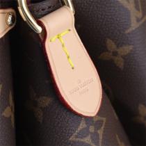LOUIS VUITTON コピー ショルダーバッグ モノグラム 高級感 機能性を兼ね備えた 一品 ルイヴィトン 