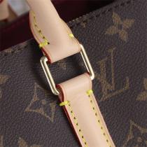 LOUIS VUITTON コピー ショルダーバッグ モノグラム 高級感 機能性を兼ね備えた 一品 ルイヴィトン 