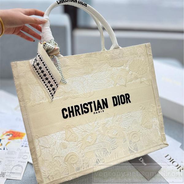 DIOR コピー トートバッグ アイボリー キャンバス ロゴエンボス ディオール