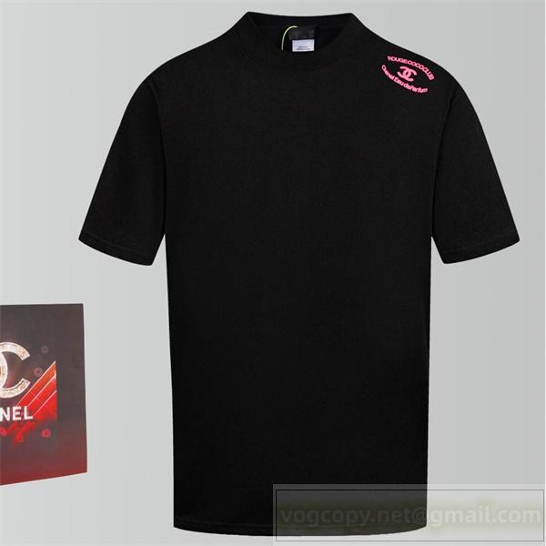 CH スーパーコピー Tシャツ ブラックカラー ダブルCロゴ ROUGE COCO CLUB ロゴ 高級感溢れる CH 