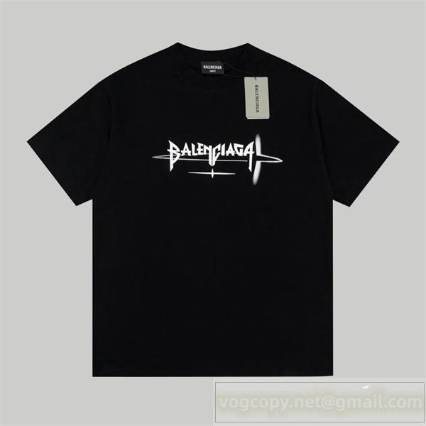 人気 BALENCIAGA 偽物 Tシャツ ゴシック ロゴ 詩的 グラフィック 独特な 詩的な言葉 ゴシック調 バレンシアガ