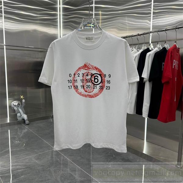 Maison Margiela コピー Tシャツ 時計 モチーフ 数字 斬新なデザイン 前衛的 アーティスティック メゾン マルジェラ