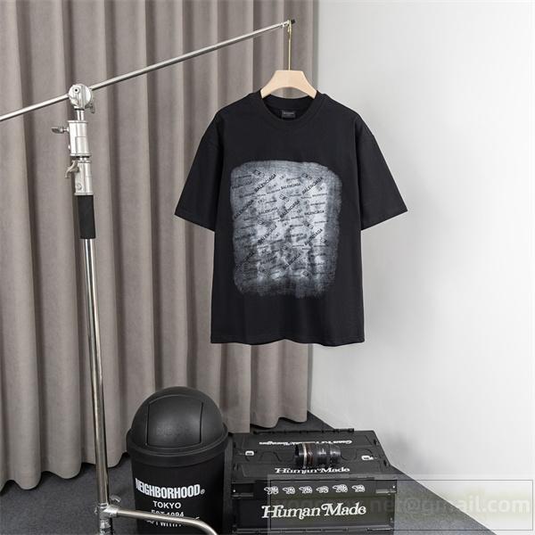 BALENCIAGA 偽物 Tシャツ グラフィック ロゴ デザイン PARIS 黒い アーティスティックな バレンシアガ