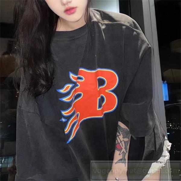 BALENCIAGA スーパーコピー Tシャツ ロゴ 炎 グラフィック ダーク ストリート バレンシアガ