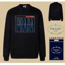 PRADA 偽物 トレーナー 大きなロゴとシンプルな美しさ カジュアルでも高級感を演出 プラダ