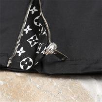 LOUIS VUITTON スーパーコピー ジャケット ブラック モノグラム フード付き ロゴデザイン ルイヴィトン