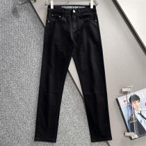 クロムハーツ スーパーコピー ジーンズ ブラックデニム クロス＆スタッズアクセント CHROME HEARTS