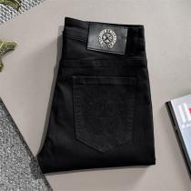 クロムハーツ スーパーコピー ジーンズ ブラックデニム クロス＆スタッズアクセント CHROME HEARTS