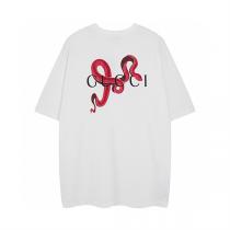Gucc1 偽物 Tシャツ ヘビデザイン ロゴ絡み グラフィックデザイン Gucc1