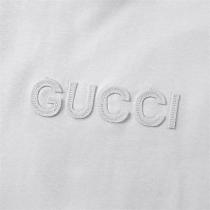 Gucc1 偽物 Tシャツ ヘビデザイン ロゴ絡み グラフィックデザイン Gucc1