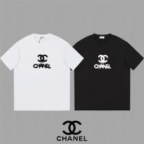 CH 偽物 Tシャツ グラフィティ風ロゴ CCロゴ 白黒デザイン CH