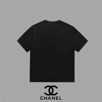 CH 偽物 Tシャツ グラフィティ風ロゴ CCロゴ 白黒デザイン CH