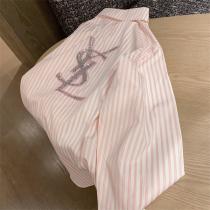 YSL 偽物 シャツ ピンクストライプ ロゴビジュー アクセント イヴ・サンローラン YvesSaintLaurent