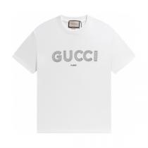 Gucc1 スーパーコピー Tシャツ 黒地ロゴ「PARIS」ライン 都会的デザイン Gucc1
