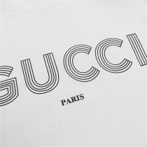 Gucc1 スーパーコピー Tシャツ 黒地ロゴ「PARIS」ライン 都会的デザイン Gucc1