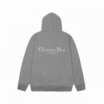 DIOR スーパーコピー パーカー ロゴ刺繍 控えめ シンプル エレガントな雰囲気 ディオール