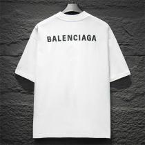 BALENCIAGA スーパーコピー Tシャツ 小ロゴプリント 背面大ロゴ シンプルエレガント バレンシアガ