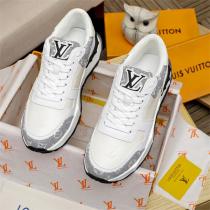 LOUIS VUITTON コピー スニーカー ホワイト＆ベージュ LVロゴ 大きめデザイン ルイヴィトン