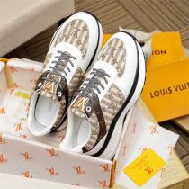 ルイヴィトン スーパーコピー スニーカー ブラックレザー モノグラムキャンバス ロゴディテール LOUIS VUITTON