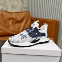 ディオール スーパーコピー スニーカー ホワイト＆グレー ロゴ入り クッション性の高いソール DIOR