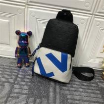 LOUIS VUITTON スーパーコピー ボディバッグ ホワイト×ブラック 青色LVロゴ ルイヴィトン