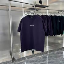 BALENCIAGA 偽物 Tシャツ ロゴ ディテール シンプル 高級感 控えめ デザイン バレンシアガ