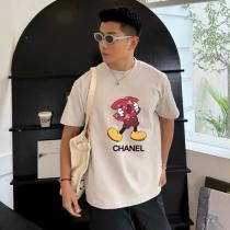 CH コピー Tシャツ ベージュ アイコニックロゴ キャラクターデザイン カジュアルスタイル CH コピー