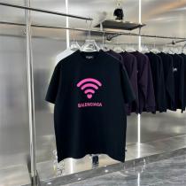 BALENCIAGA コピー Tシャツ ピンク Wi-Fi アイコン＆ハートグラフィック 特徴的 デザイン 個性的 遊び心 バレンシアガ