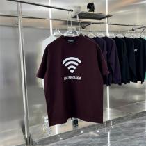 BALENCIAGA コピー Tシャツ ピンク Wi-Fi アイコン＆ハートグラフィック 特徴的 デザイン 個性的 遊び心 バレンシアガ