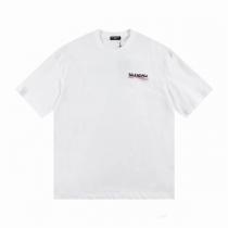 バレンシアガ スーパーコピー Tシャツ エッフェル塔 フランス国旗 ストライプ 力強いデザイン 連想 BALENCIAGA