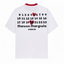 Maison Margiela 偽物 Tシャツ ハート＆数字「5」と「20」 ハートマーク ブランド レイアウト ユニークな メゾン マルジェラ