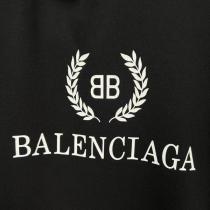 バレンシアガ 偽物 パーカー ローレルリース 「83」数字 高級感 クラシック ローレルリース BALENCIAGA