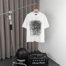 BALENCIAGA 偽物 Tシャツ グラフィック ロゴ デザイン PARIS 黒い アーティスティックな バレンシアガ