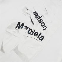 Maison Margiela コピー Tシャツ ブラック グラフィック クシャクシャ ロゴ メゾン マルジェラ