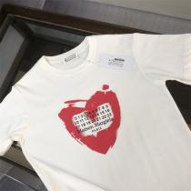 Maison Margiela スーパーコピー Tシャツ ホワイト 赤いハート グラフィック メゾン マルジェラ