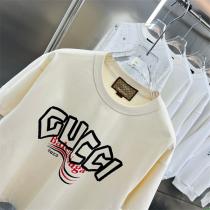 BALENCIAGA x Gucc1 スーパーコピー コラボTシャツ 2026 ロゴ 波線 シンプル デザイン バレンシアガ