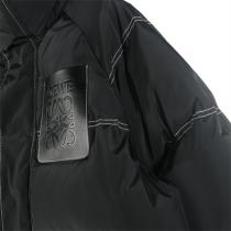 LOEWE コピー ダウンジャケット ブラック レザーパッチ スタイリッシュ ロエベ